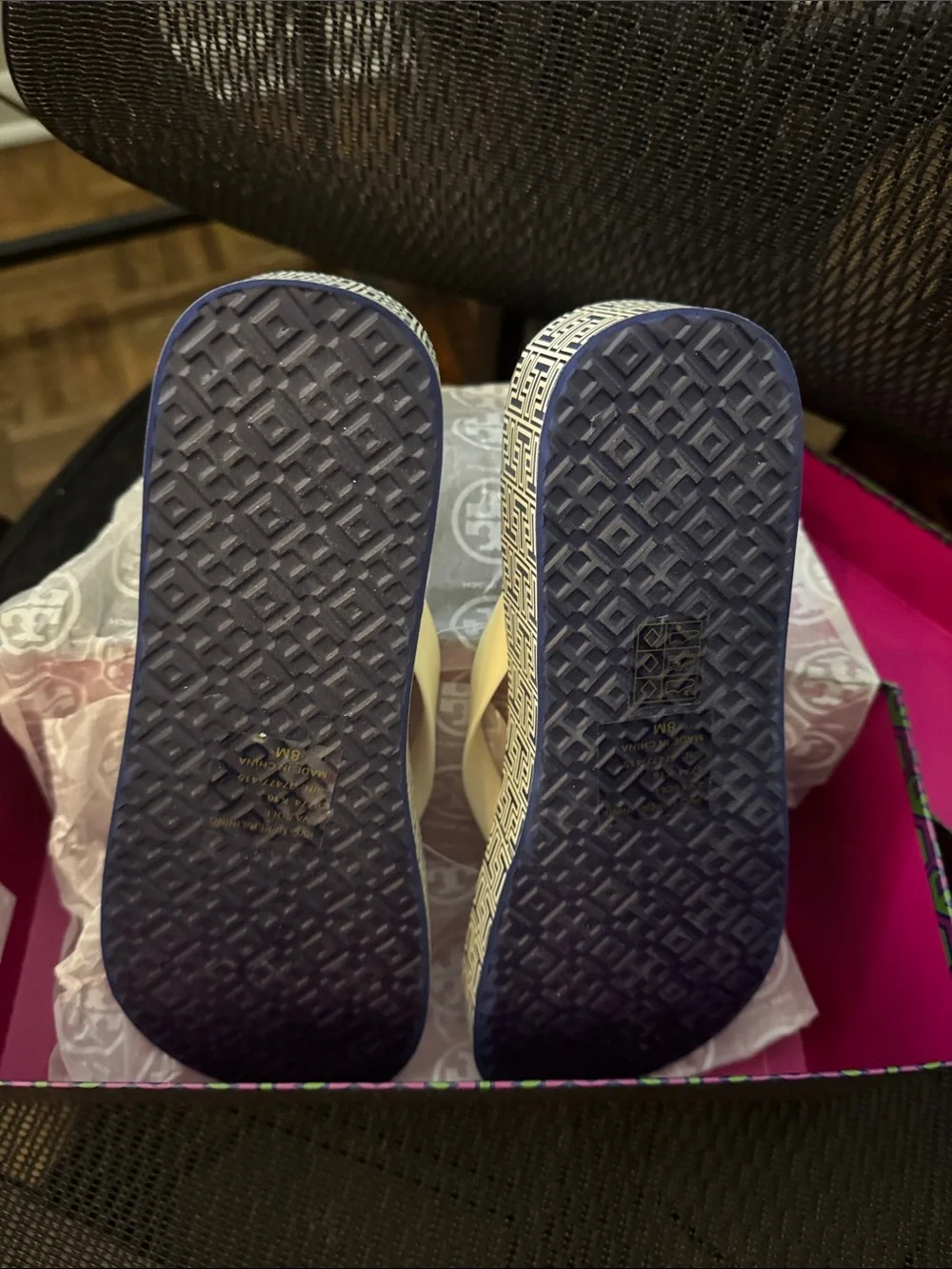 NWT Tory Burch Navy & Cream Logo Pattern Flip Flop Sandals